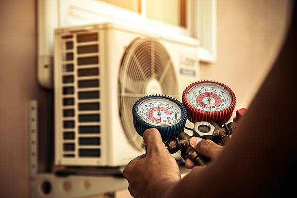 Professional Hvac Installation technician working in Violet, LA
